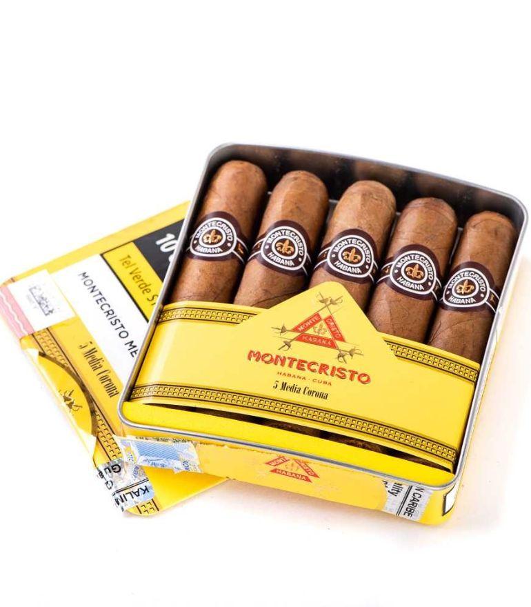 Montecristo Media Corona